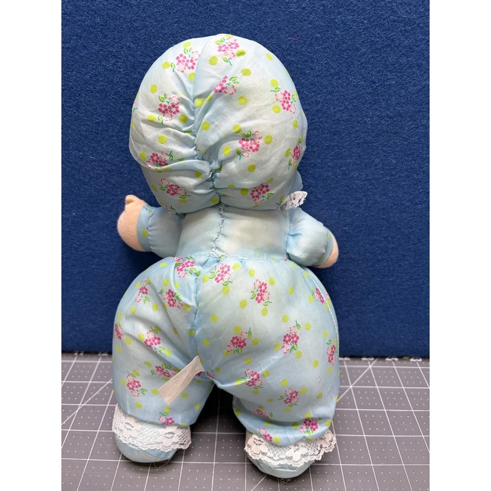 De Luxe Mfg Ltd Baby Doll Blue Floral Bonnet Lace Trim Vintage